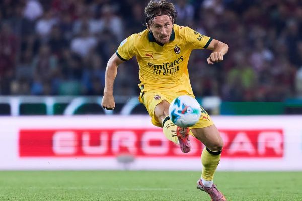  تمجید اسطوره میلان از مودریچ و مقایسه او با پیرلو