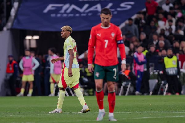 دست ندادن یامال با رونالدو شانس توپ طلا را برای او کم میکند