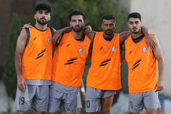 اشتباه عجیب صفحه رسمی استقلال؛ تصاویری از پایینتنه