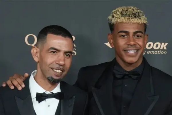  عصبانیت پدر یامال پس از رسیدن توپ طلا به دمبله