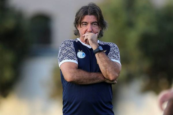  خروجی جلسه مدیران استقلال با ساپینتو؛ حمایت از کادر فنی