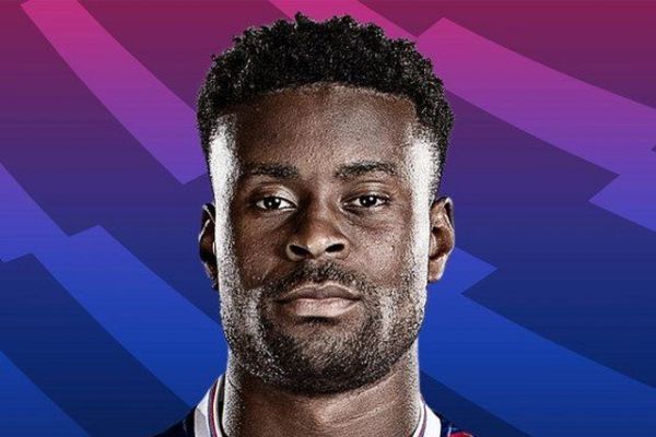 بارسلونا برای جذب ستاره کریستال پالاس دست به کار میشود