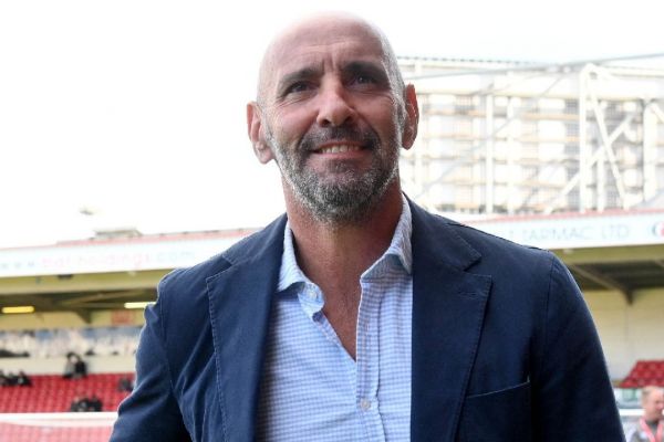 دلیل عجیب استعفای مونچی از تیم انگلیسی آب و هوای بد