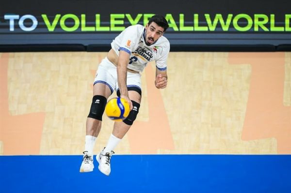  خانزاده  امروز به دلیل کم تجربگی باختیم