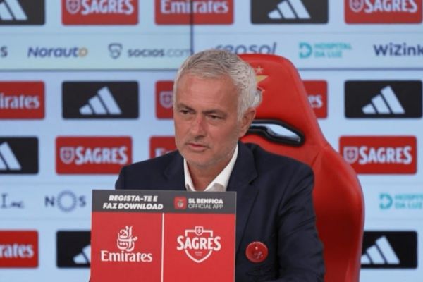  مورینیو و راه انداختن جنگ روانی با چلسی