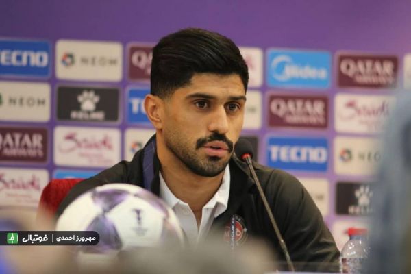 اسماعیلی فر تراکتور برای حیثیت ایران بازی میکند