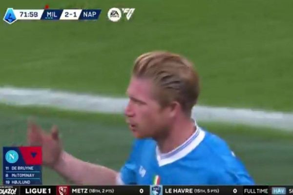  عکس؛ عصبانیت دی بروینه از تعویض شدن مقابل میلان