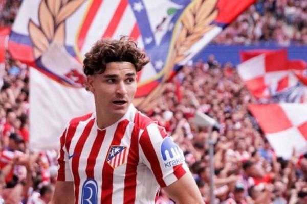  فرناندو تورس  آلوارز در حال حاضر بهترین بازیکن جهان است