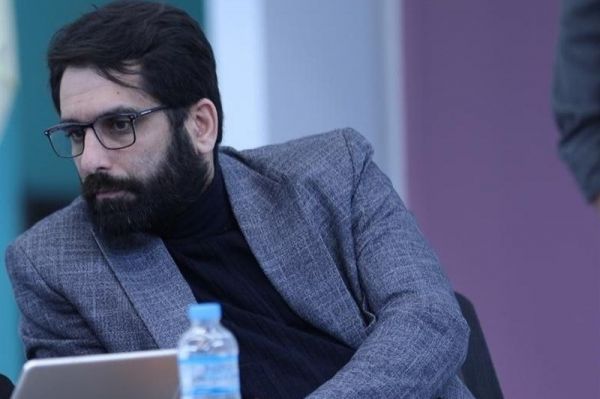  غیبت علی‌آبادی در جلسه قراردادهای پرسپولیس