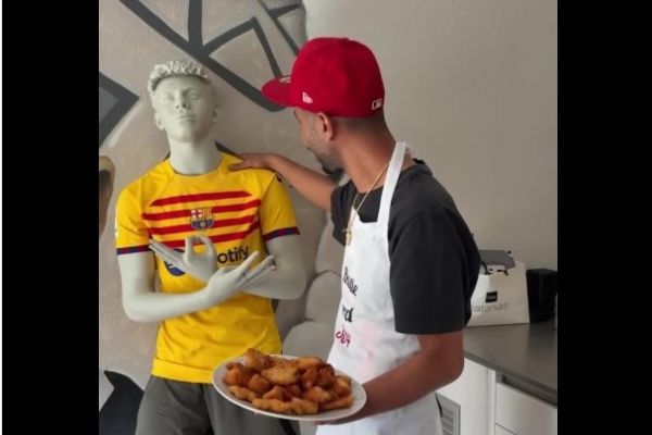 واکنش جالب پدر یامال به طعنهها درباره زندگی با درآمد پسرش