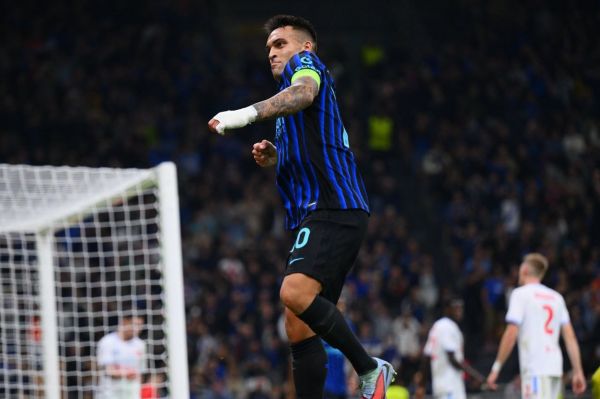  برد راحت اینتر مقابل اسلاویاپراگ با درخشش کاپیتان مارتینز