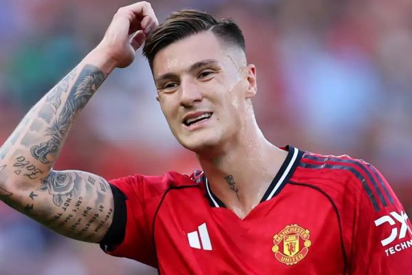  سرمربی سابق انگلیس  منچستریونایتد به جای ششکو، باید این ستاره را می‌خرید