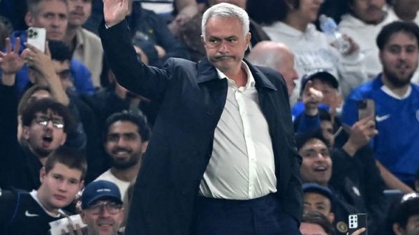 ۲۰ سال فاصله؛ دو قاب ماندگار از مورینیو در استمفوردبریج