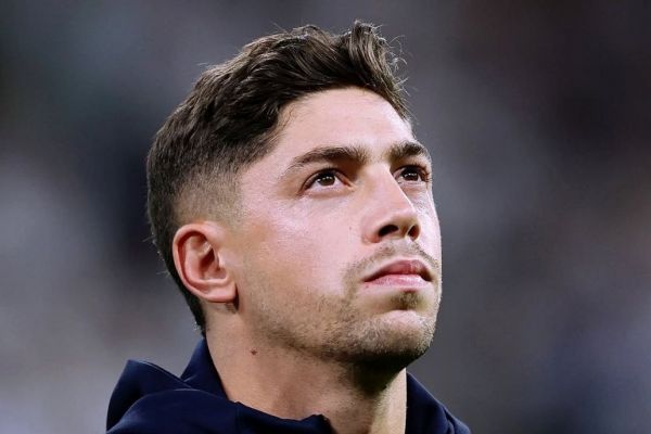  واکنش جنجالی والورده؛ بلاک کردن خبرنگار پس از اظهارنظر درباره پست دفاع راست