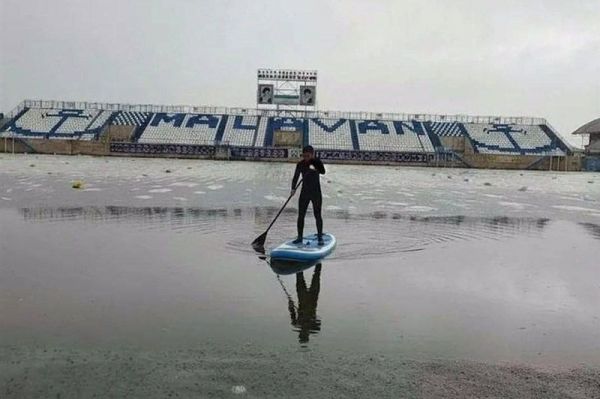  تعویق دیدار هفته ششم ملوان - خیبر