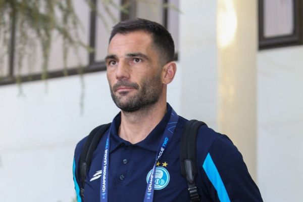  طعنه گزارشگر؛ حضور آدانِ گران‌قیمت در ایران توجیهی ندارد