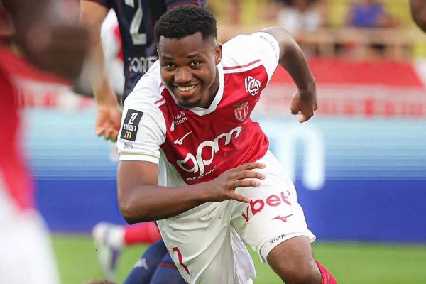 آنسو فاتی مزد عملکرد درخشانش را گرفت