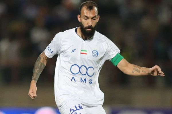  کاپیتان استقلال به بازی چادرملو رسید