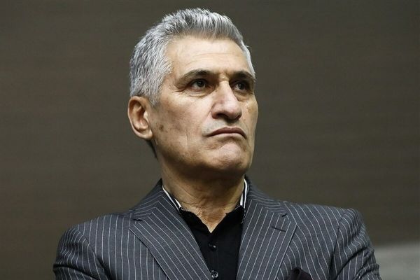  کارخانه  اگر به گذشته برگردم به استقلال نمی‌آیم