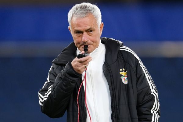 ویروسی که دامن مورینیو و تیمش را گرفته