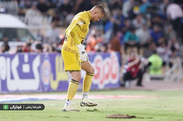  سوژه ناراحت‌کننده؛ زمین چمنی که مایه آبروریزی است