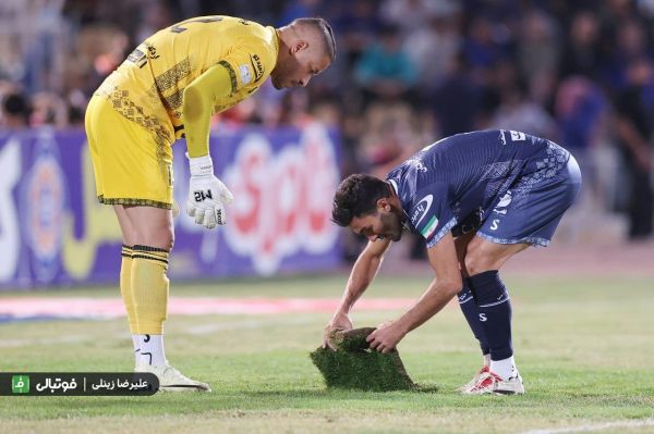 وضعیت ترسناک ورزشگاه تختی با سقف سوراخ AFC باخبر است تصاویر