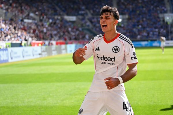 قیمت جذب استعداد درخشان آینتراخت فرانکفورت مشخص شد