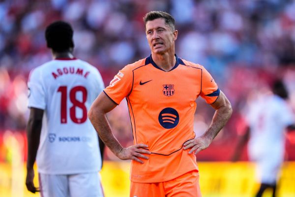  واکنش لواندوفسکی به خراب کردن پنالتی مقابل سویا