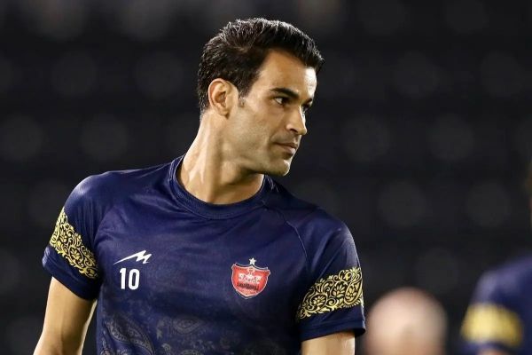  منت گذاشتن آل کثیر بعد از گرفتن پول از استقلال  می‌توانستم شکایت کنم