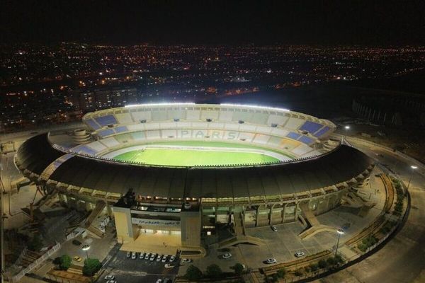  روشنک  ورزشگاه پارس یکی از گزینه‌های برگزاری دربی است