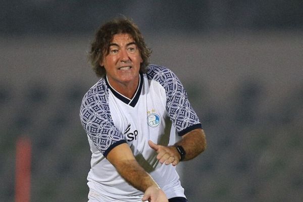  چرا استقلال نتیجه نمی‌گیرد  ساپینتو پاسخ می‌دهد