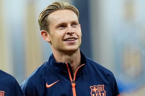  غیر رسمی  قرارداد ستاره هلندی با بارسلونا تمدید شد