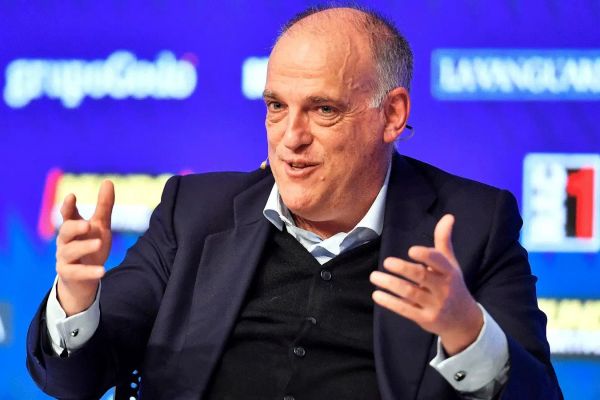 دفاع رئیس لالیگا از برگزاری بازی بارسلونا در آمریکا