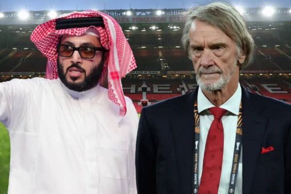 احتمال خرید منچستریونایتد توسط گروه تجاری اماراتی