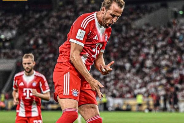  رسمی   هری کین بهترین بازیکن ماه سپتامبر بوندسلیگا شد