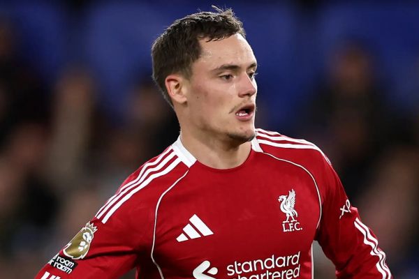 حمایت اسطوره انگلیس از ستاره تحت فشار لیورپول