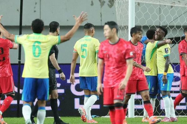  کره جنوبی مقابل برزیل له شد، ژاپن از شکست فرار کرد