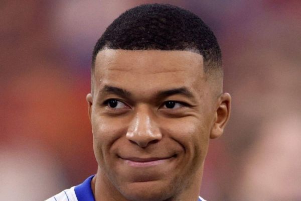 امباپه در اوج؛ پنجمین گل پیاپی برای فرانسه و نزدیک شدن به رکورد ژیرو