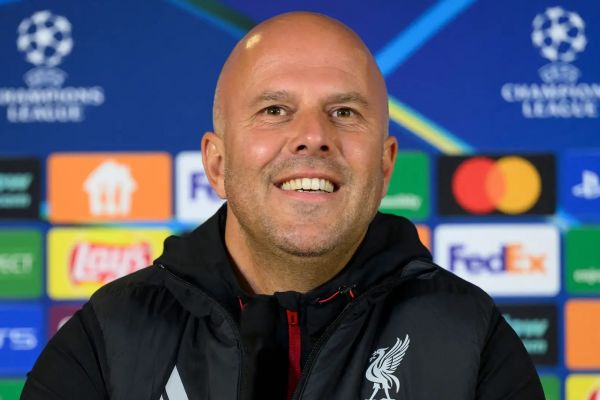 کنایه اسطوره آرسنال به اسلوت او خوش شانس است