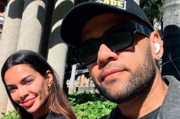 دنی آلوز یک بار دیگر صاحب فرزند شد عکس