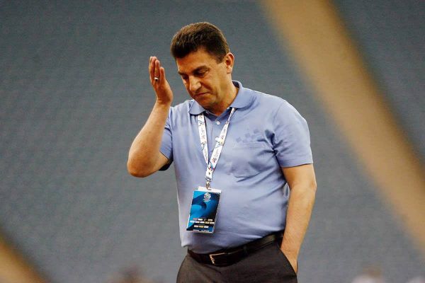 نسخه منسوخشده فلاحتزاده سرمربیگری همزمان قلعهنویی در تیم ملی و استقلال