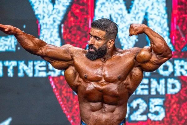 درآمد 30 میلیارد تومانی هادی چوپان از مستر المپیا 2025