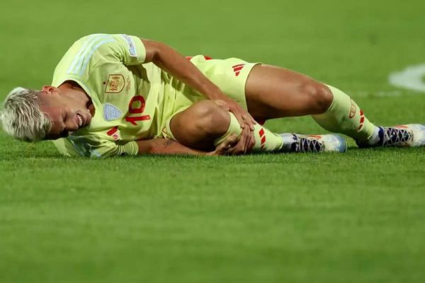  صحبت‌های سرمربی اسپانیا درباره مصدومیت ستاره بارسلونا