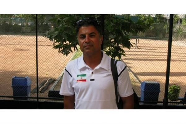 احمدوند باشگاه تنیس استقلال ملک دولتی نیست که چوب حراج به آن بزنند