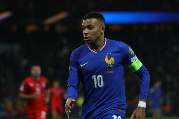 واکنش امباپه به شکست در فینال جام جهانی و رویارویی با مسی