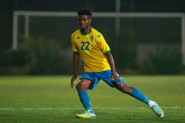  استقلال منتظر یک درآمد 300 هزار دلاری؛ گابن به جام جهانی می‌رسد