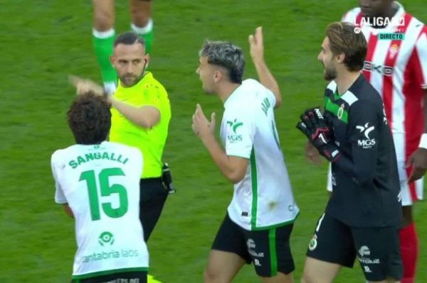 جنجال داوری جدید در اسپانیا؛ گل لحظه آخری رد شد