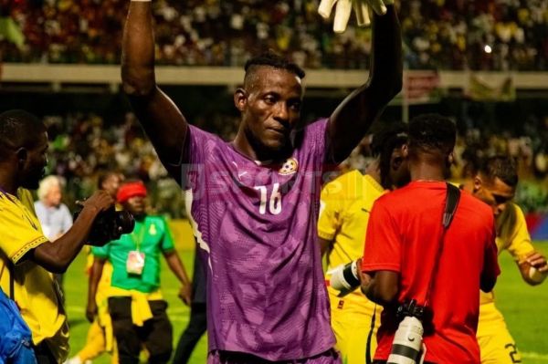  دروازه‌بان ۳۳ ساله‌ای که از فوتبال محلی به جام جهانی رسید