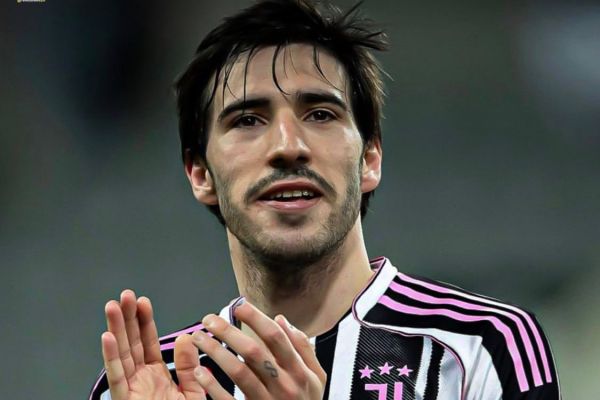 یوونتوس از ۹ ماه پیش در حال برنامهریزی برای جذب ساندرو تونالی است