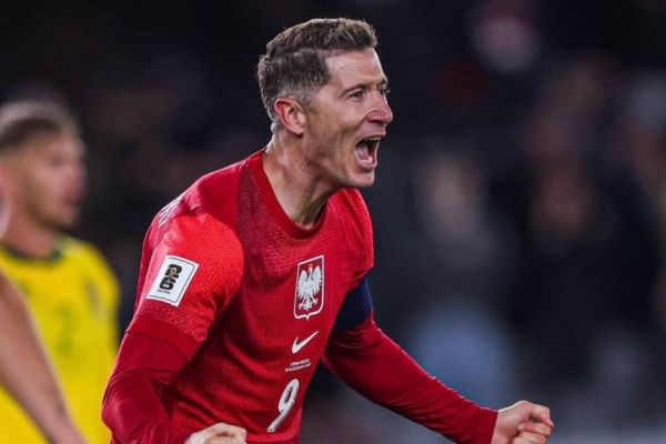 عملکرد درخشان لواندوفسکی در پیروزی لهستان مقابل لیتوانی